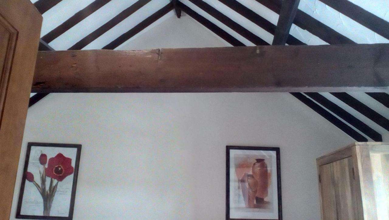 The Lincolnshire Poacher Inn Metheringham Exterior foto